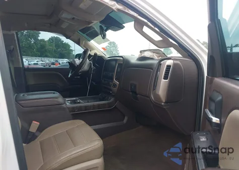 2015 GMC Sierra 2500Hd Denali z USA, uszkodzony, nr VIN 1GT120E89FF190917